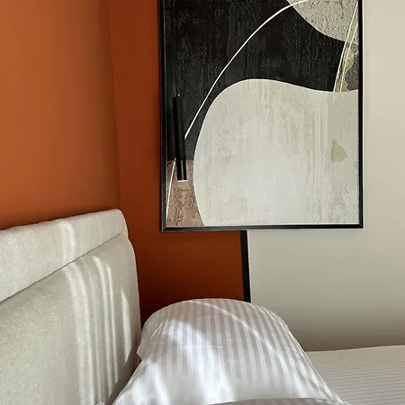 Modern Near Apartment *